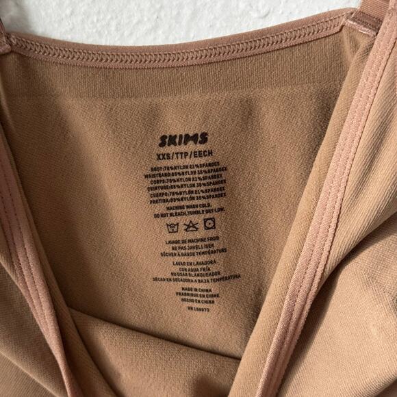 NWOT SKIMS Seamless Sculpt Open Bust Shortie Bodysuit Women XXS Sienna Bust Lift - Picture 4 of 5